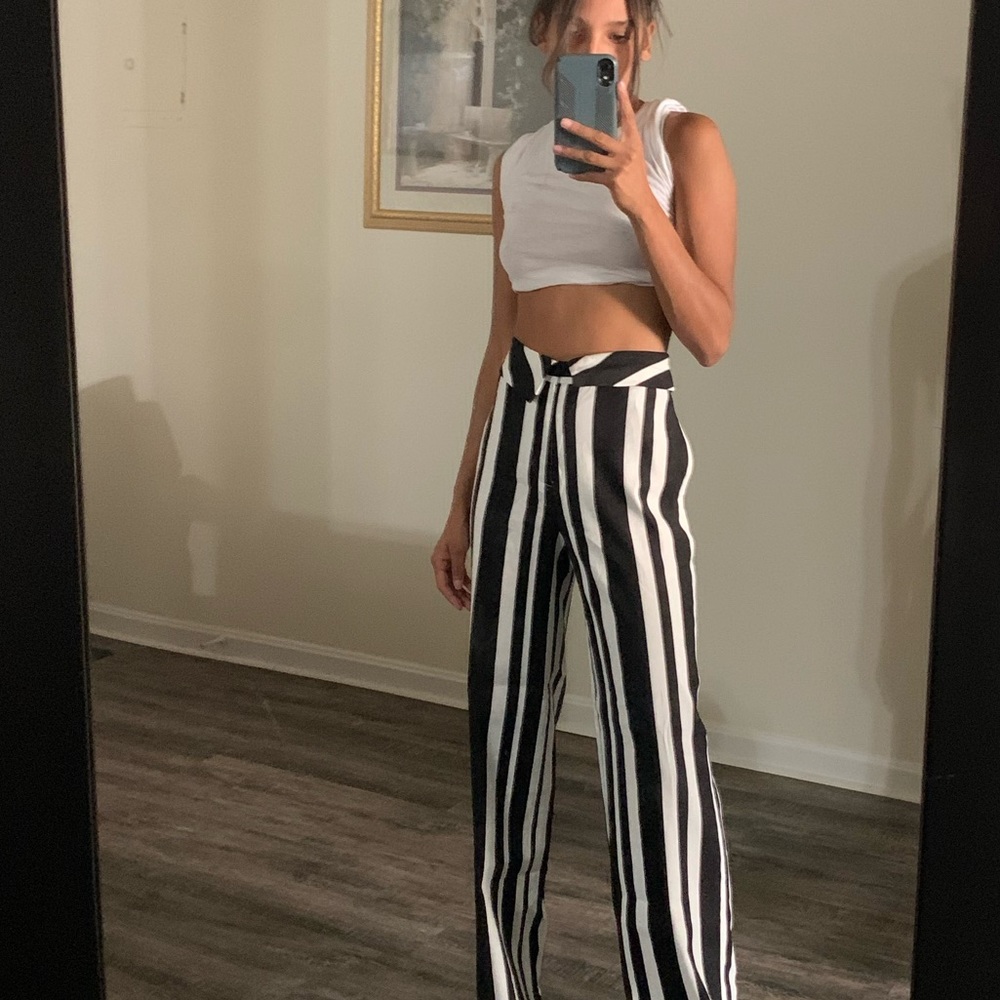 Alice + Olivia Striped linen pants! size 0!
